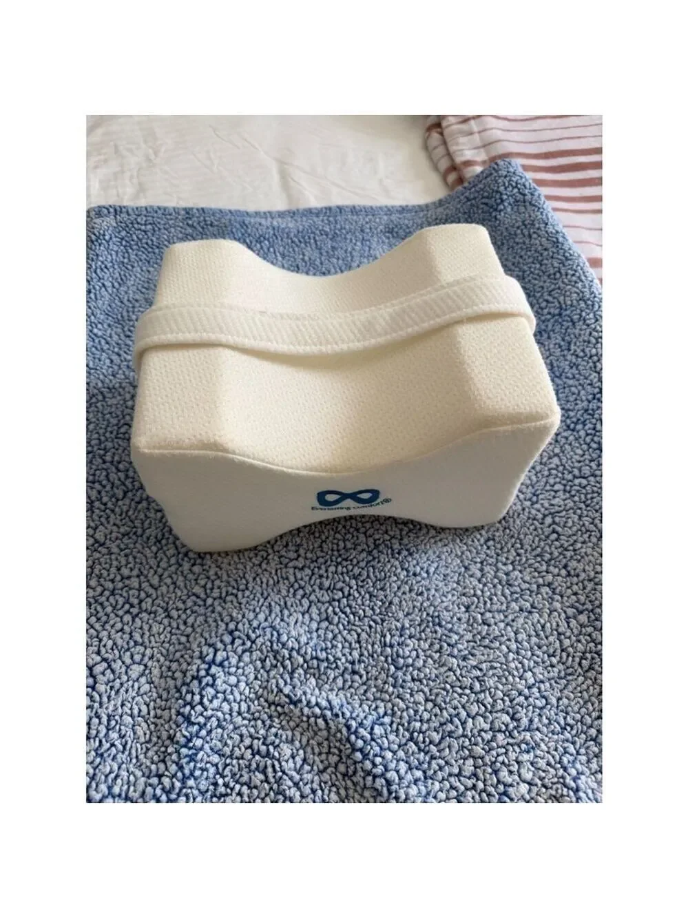 Everlasting Comfort Memory Foam Knee Pillow for Side Sleepers Sciatica Relief